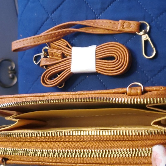 Wallet - Picture 4 of 8